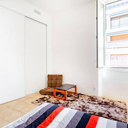 Room Rental In Apartment In Marsella Exterior foto